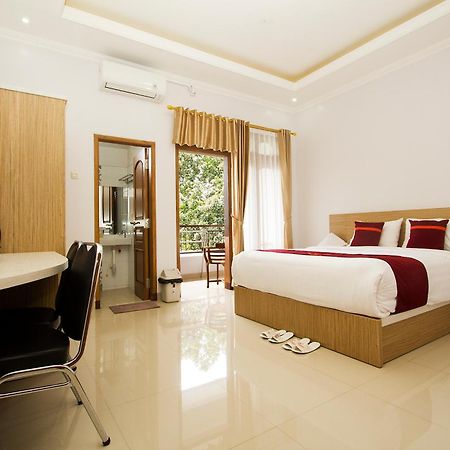 Banua Raya Homestay Yogyakarta Exterior foto
